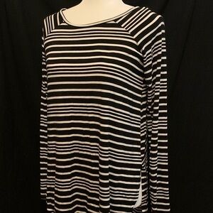 GB knit blk/wht striped tunic,size 8